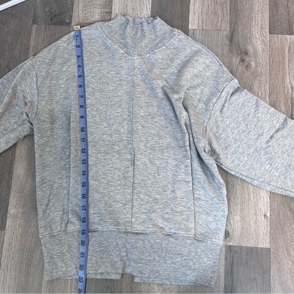 ❄️ ATHLETA Apollo Crewneck Sweatshirt - Picture 9 of 11